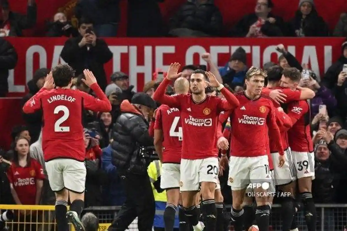 Jadwal Bola Liga Champions Malam Ini: Live SCTV PSV vs Arsenal-Man United vs Bayern, Inter Streaming