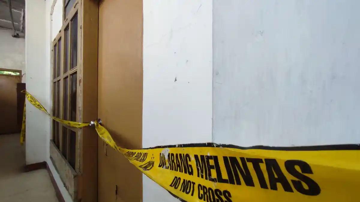 Seorang Pria Bermandikan Darah Bikin Geger Hotel Oewa Asia