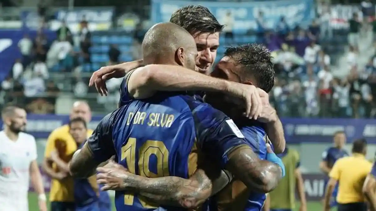 Gebrakan Transfer Asing Persib Bandung: Depak 1 Pemain hingga Mantan Primadona Bobotoh OTW CLBK