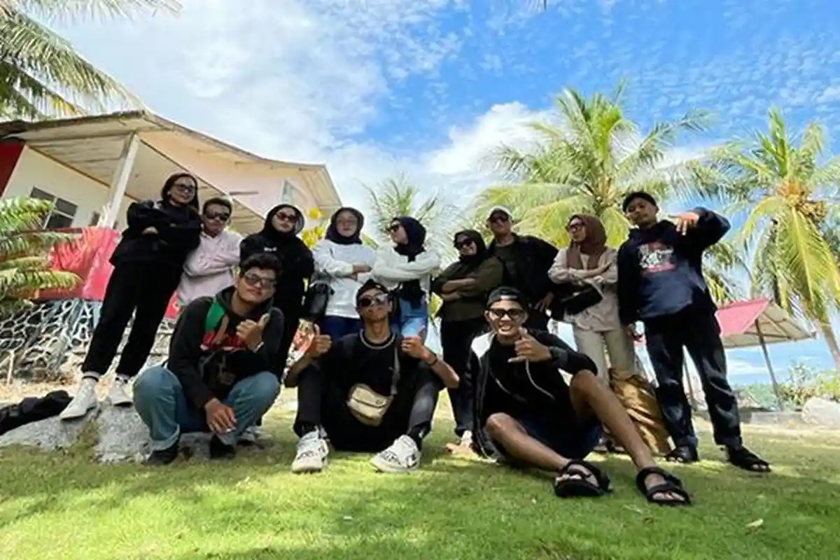 Wisata Pulau Temajo Mempawah Ramai Pengunjung Saat Libur Hari Raya Idul Fitri 1444 H