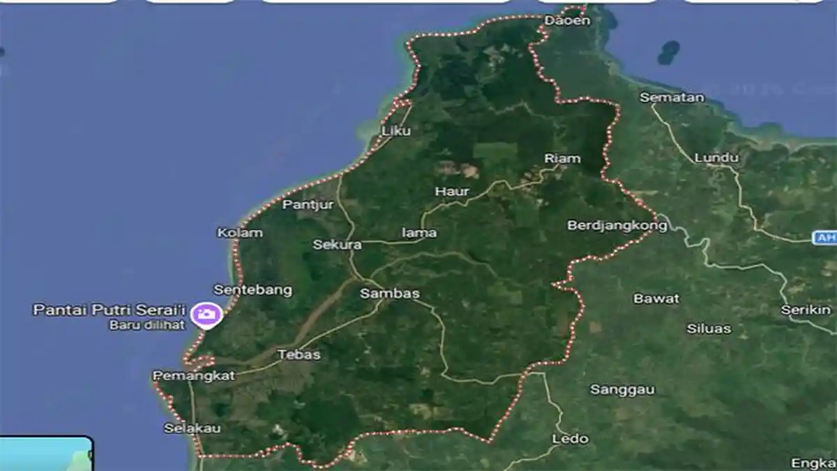 Surga Tersembunyi di Perbatasan: Pesona Air Terjun Riam Caggat di Sambas