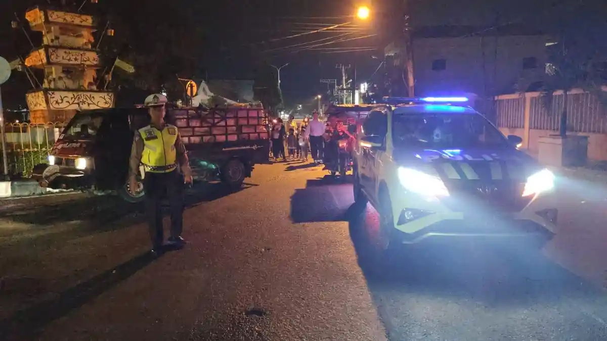 Beri Rasa Peserta Pawai Obor, Satlantas Polres Tanjungbalai Laksanakan Pengaturan Lalu Lintas