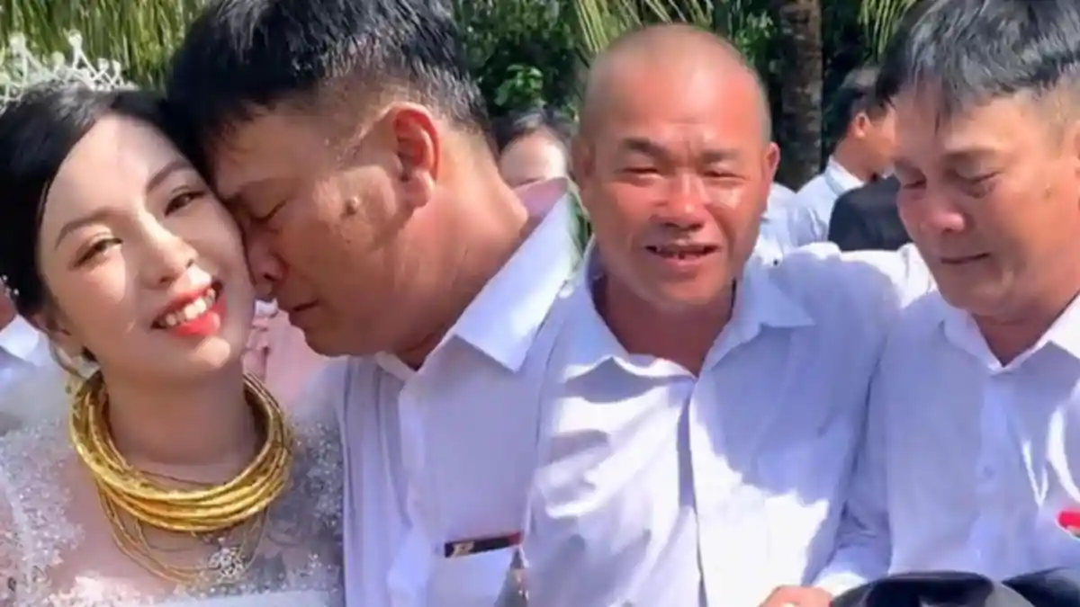 BERURAI Air Mata, Ayah Lepas Putrinya Menikah seolah Tak Rela, Reaksi Pengantin Pria Disorot