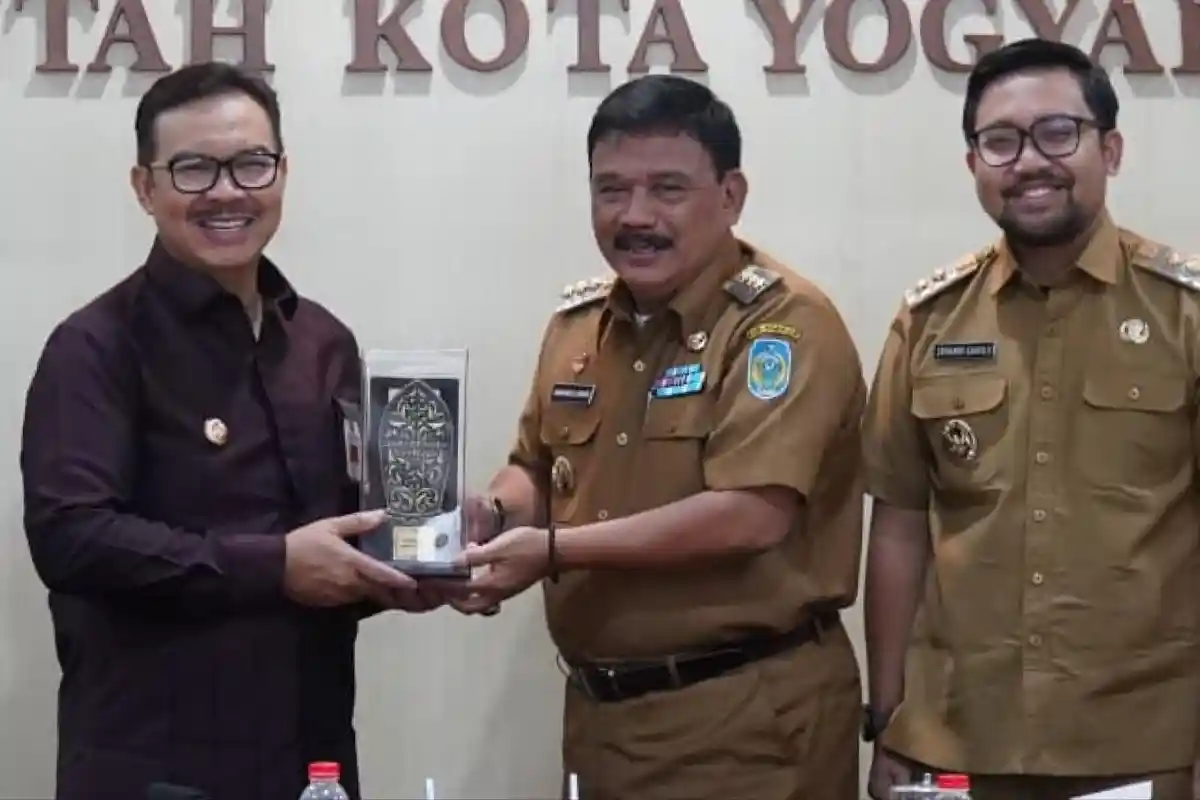 Pemkab Nganjuk Jalin Kerja Sama dengan Pemkot Yogyakarta, Bidang Layanan Publik