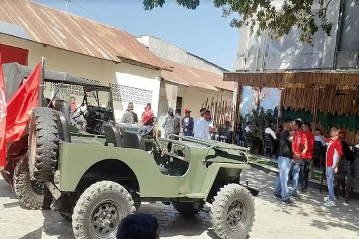 Pilwalkot Kupang, Pasangan Christian Widodo dan Serena Francis Dikawal Ribuan Massa Daftar di KPU