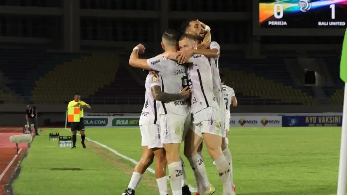 Marco Simic Tak Bekutik Dihadang Leonardo Tupamahu dan Pachecho, Persija Takluk Dari Bali United