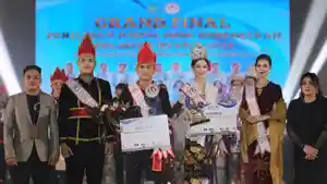 Reinaldy-Wantah-dan-Bless-Gloria-dinobatkan-Nyong-dan-Noni-Kebudayaan-Sulut-2025.jpg