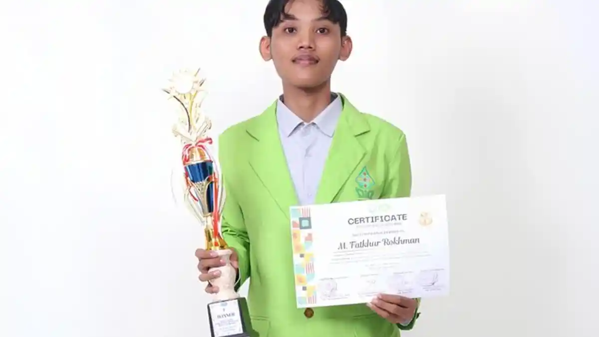 UIN Walisongo Raih Juara I dalam National English Essay Competition 2025