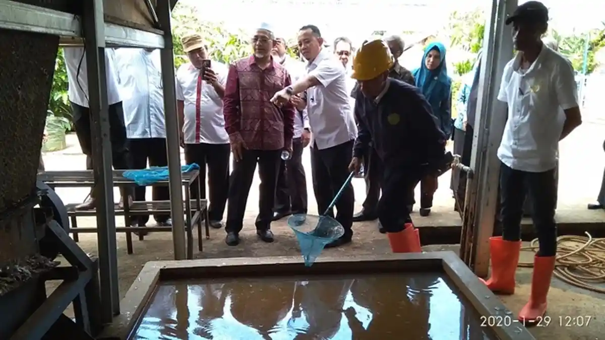 Kerajaan Kelantan Malaysia Kunjungi Pengolahan Sampah TPS 3R Kalidoni Palembang