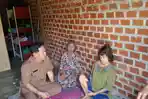 Wanita Diduga ODGJ di Seluma Bengkulu Ancam Ibu Pakai Sajam, Lurah Minta Tolong Pemkab Turun Tangan