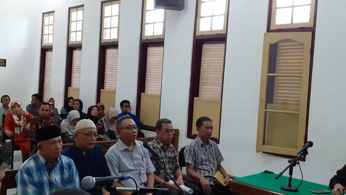 Korupsi Rp 10,9 Miliar, Tiga Eks Kacab PDAM Tirtanadi Dituntut 39 Bulan Penjara