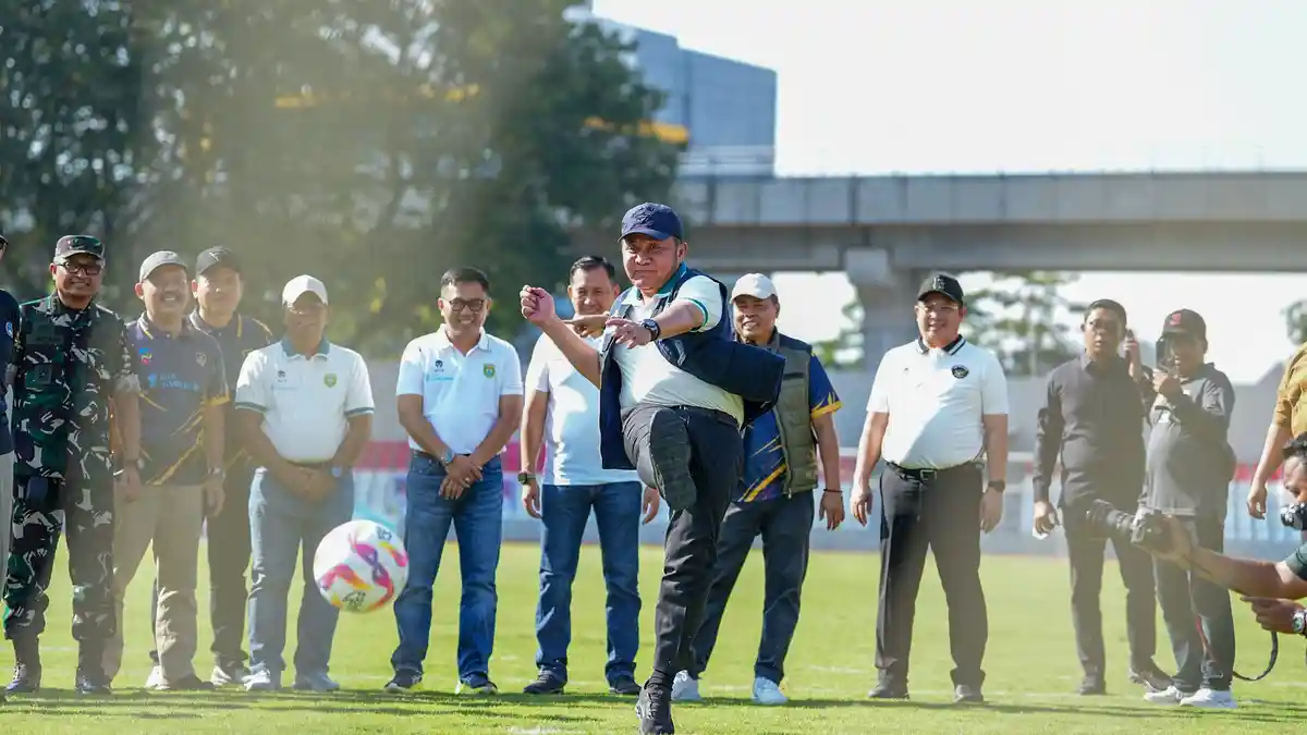 Dibuka Langsung oleh Gubernur Herman Deru, 17 Tim Ikuti Turnamen Piala Gubernur Sumsel U-15 - Sripoku.com