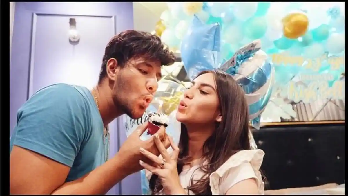 5 Momen Manis yang Ammar Zoni Bagikan soal Kehamilan Irish Bella : Tahanan Pernikahan