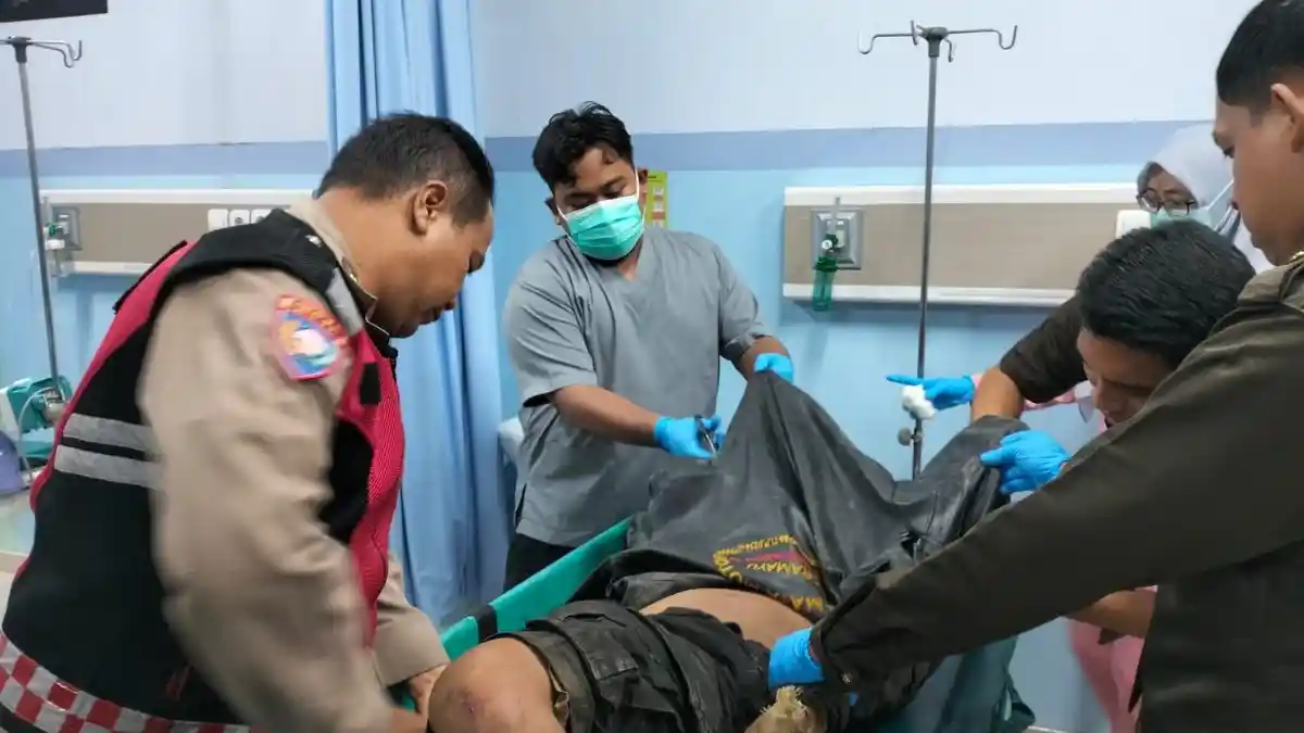 Maling Motor Gagal Beraksi di Pantai Glayem Indramayu, Terpergok Warga hingga Dapat Bogem Mentah