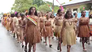 papua/karnaval-adat-di-biak.jpg