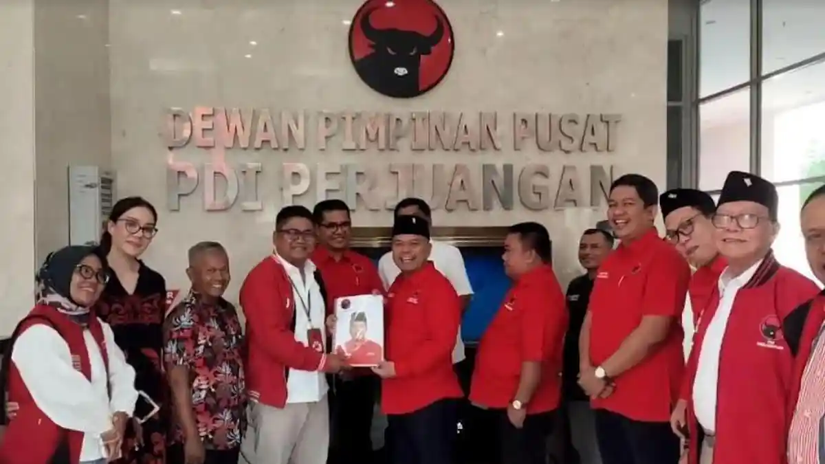 Mendaftar ke DPP PDI Perjuangan, Johannes Oberlin Lumban Tobing Maju di Pilkada Dairi 2024