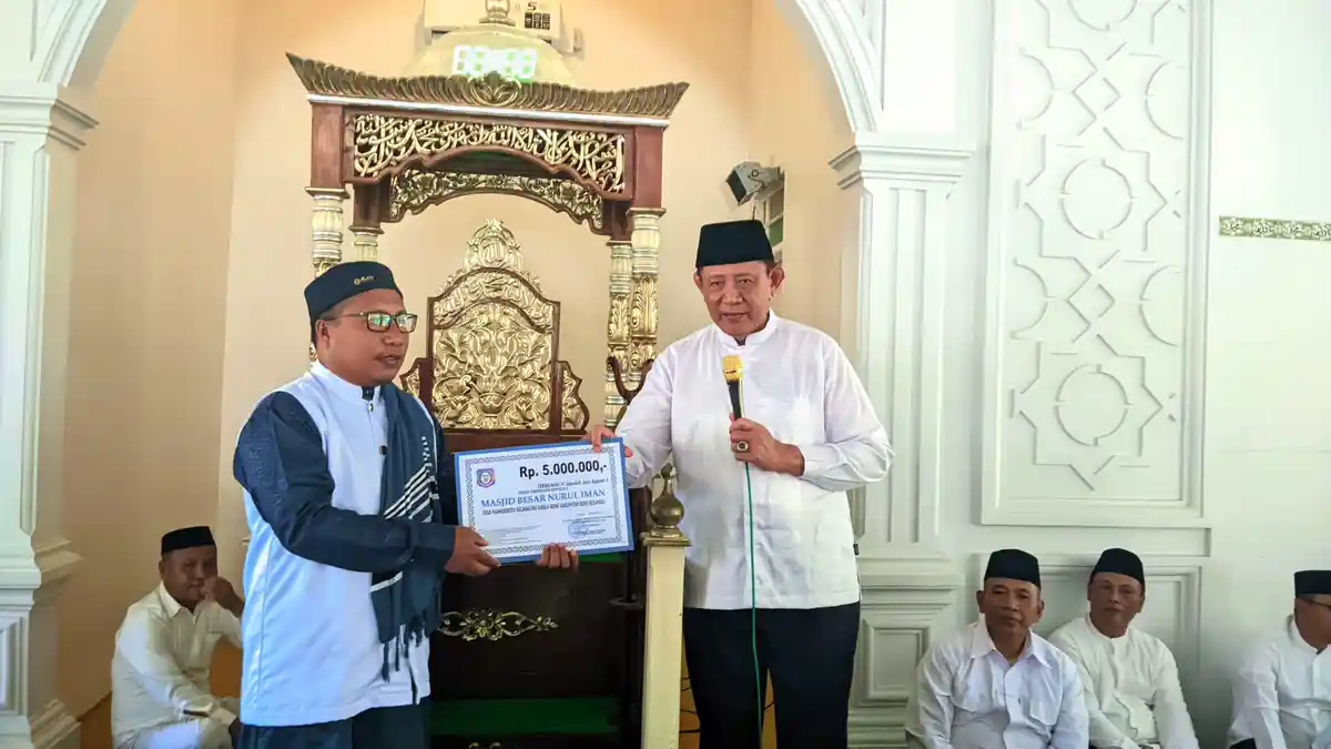 Gubernur Gorontalo Sisihkan Bantuan untuk Renovasi Masjid Nurul Iman