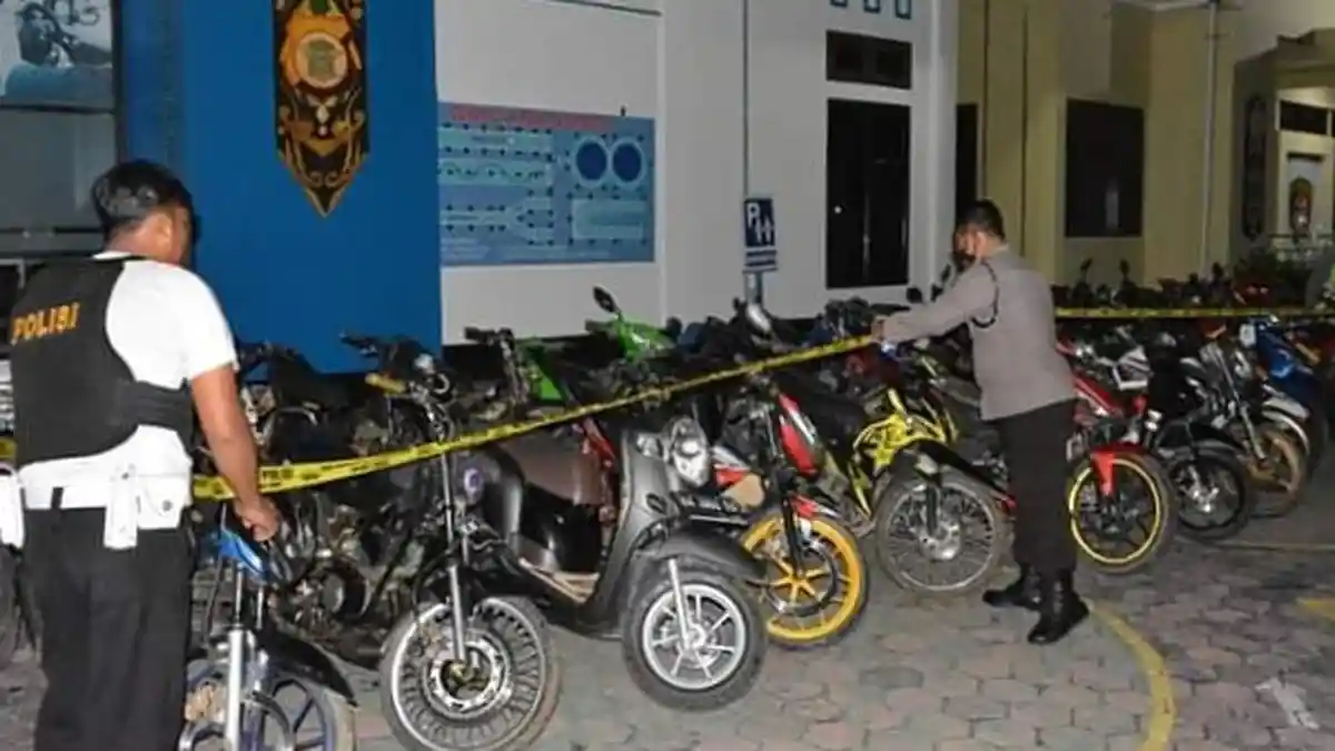 Polres Barito Selatan Amankan 31 Sepeda Motor Balapan Liar Resahkan Warga