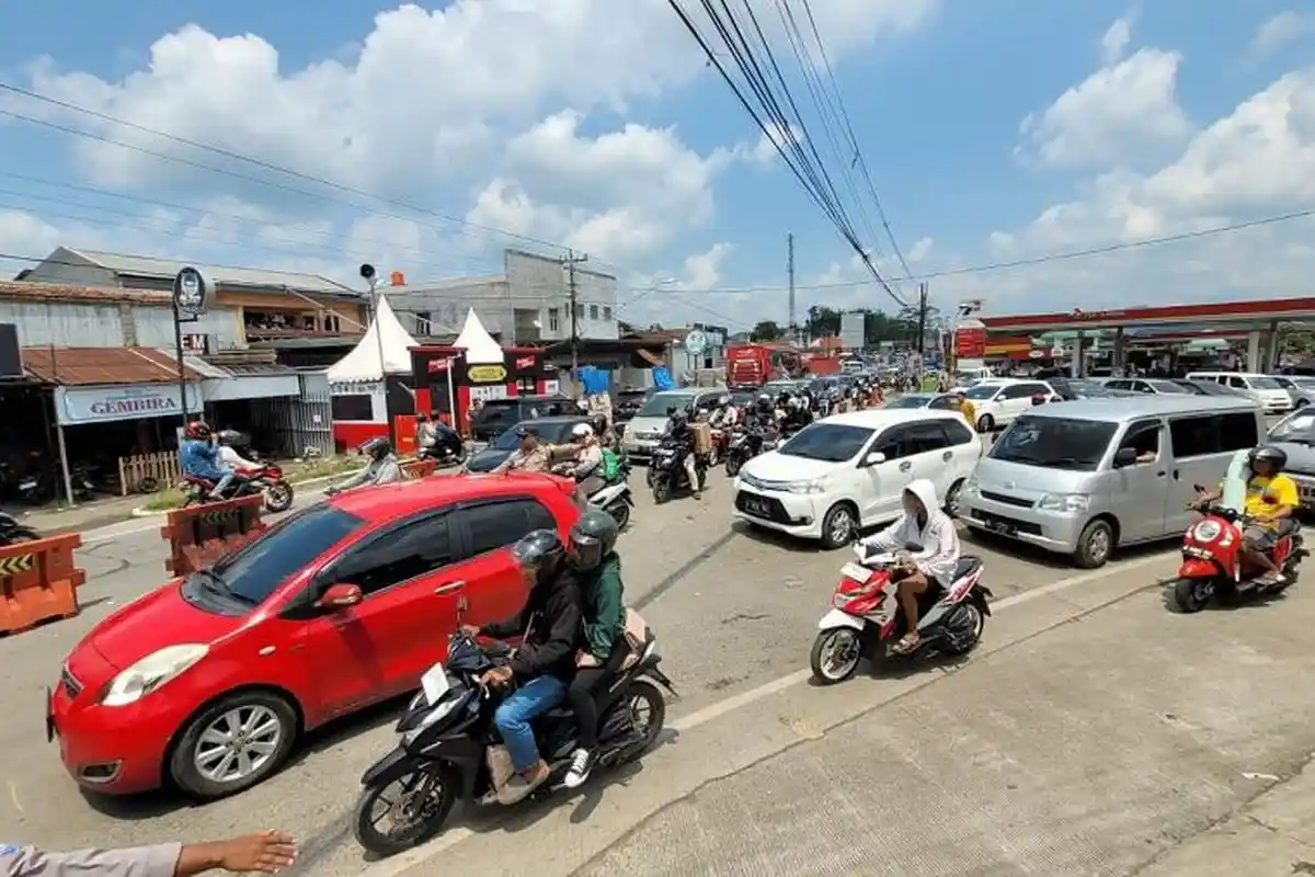 Buka Tutup Jalur Masih Diberlakukan di Simpang Tiga Ajibarang, Khusus Kendaraan Arah Jakarta
