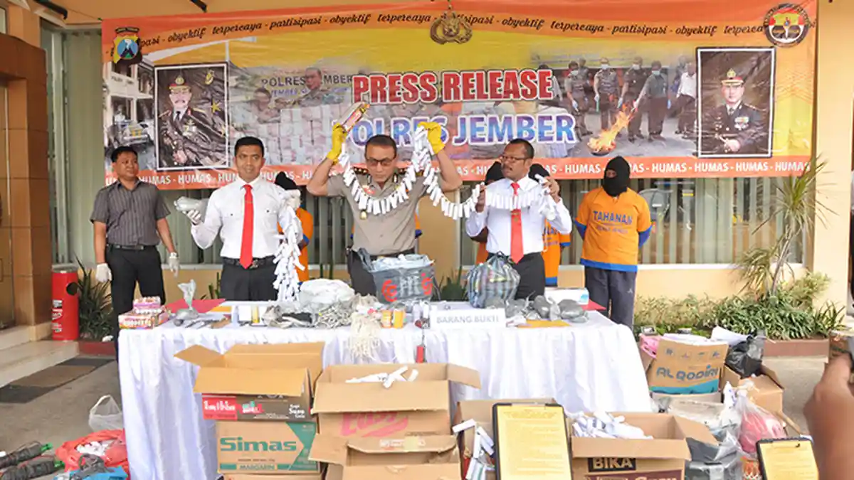Polres Jember Gerebek Empat Industri Rumahan Mercon