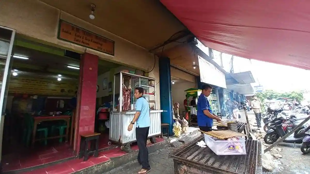 Kuliner Legendaris RM Siang Malam Haji Nana Buka Sejak 1967,  Menu Andalannya Sate Kambing