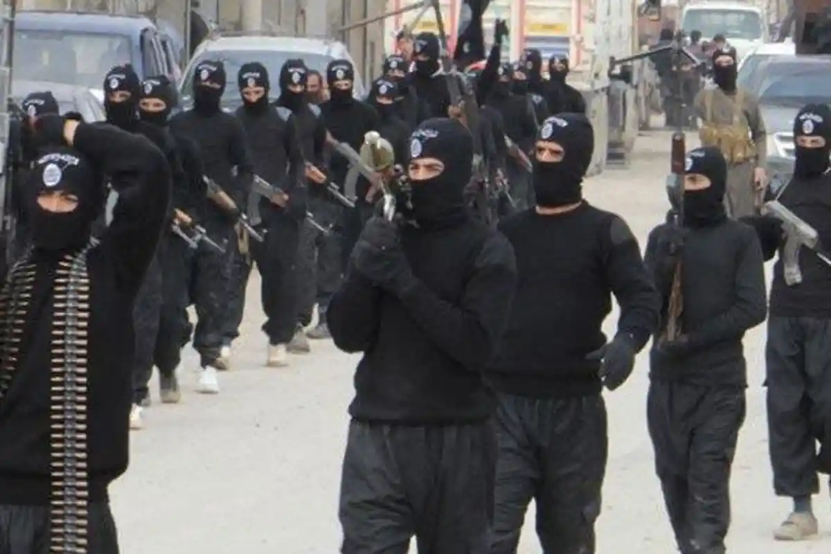 Berhadapan dengan ISIS, Seorang Pemimpin Teroris di Afrika Barat Dilaporkan Ledakkan Diri