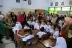 Hari Pertama Sekolah di Makassar