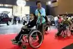 Kaum difabel Kunjung Pameran IIMS 2015
