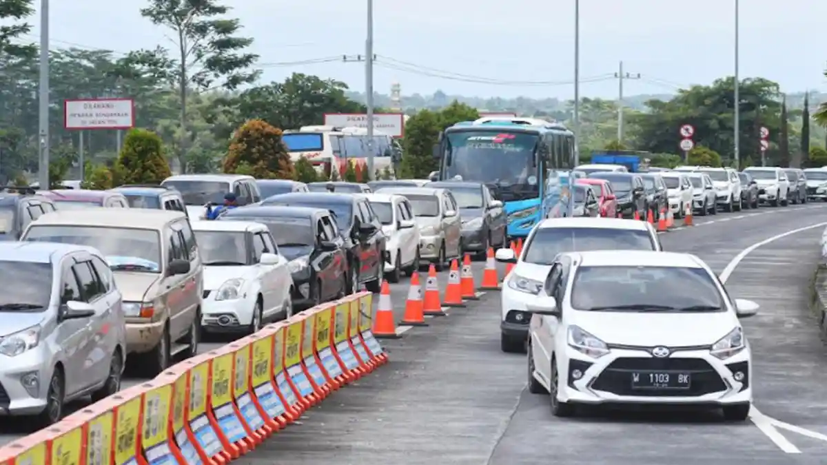 Arus Balik Lalin di Exit Tol Singosari Simpang Karanglo Malang Meningkat, Hari ke 5 Lebaran