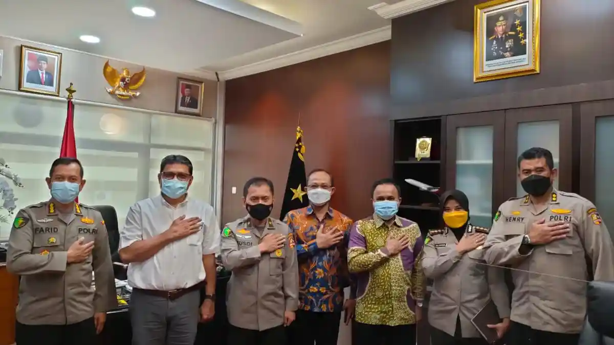 Pimpinan FKG Unhas berkunjung ke Mabes Polri Bahas Kerja Sama