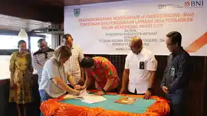 20230901_pj-bupati-maybrat-teken-mou-dengan-bni.jpg