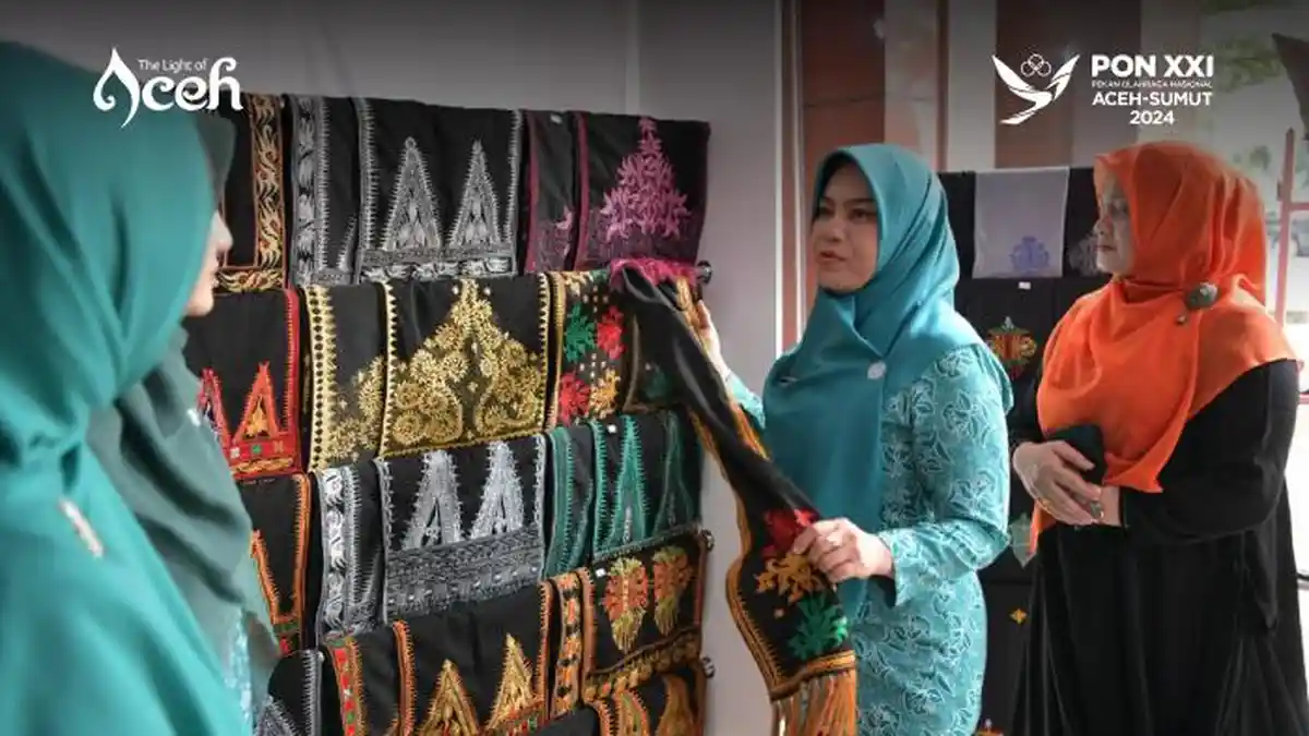 Pj Ketua PPK Aceh: Identitas Budaya Dalam Setiap Produk Kerajinan Perlu Dipertahankan  - Penjabat-Ketua-Tim-Penggerak-PKK-Aceh-Hj-Safriati-01.jpg