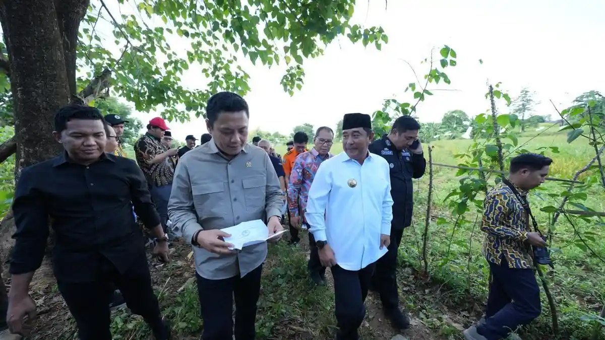 BREAKING NEWS: Komisi V DPR RI Cek Lahan Stadion Sudiang Makassar