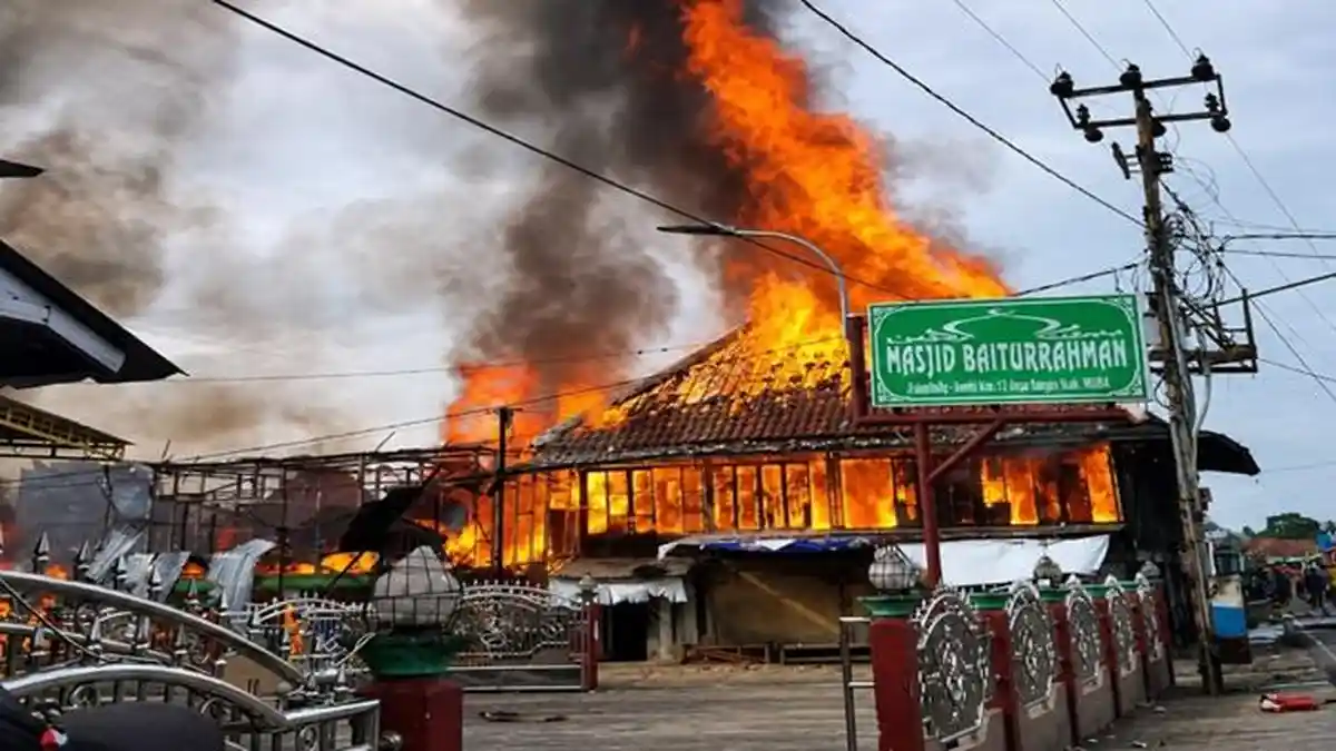 Kebakaran Hanguskan 4 Rumah di Air Balui Muba, Api Baru Padam Usai 3 Jam Dijinakkan