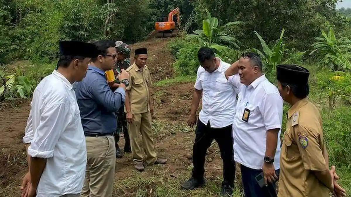 Daniel Mutaqien Atensi Fenomena Tanggul Sungai Cimanuk yang Terus Ambles di Indramayu