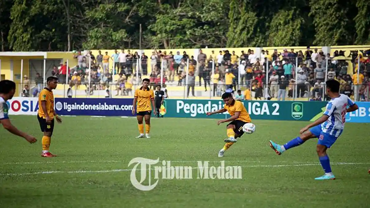 Berita Foto: PESTA GOL di Baharoeddin, PSDS Deliserdang Gilas Ratakan PSPS Riau dengan Skor 3-0 - 17092023_TENDANGAN-BEBAS_ABDAN-SYAKURO-1.jpg