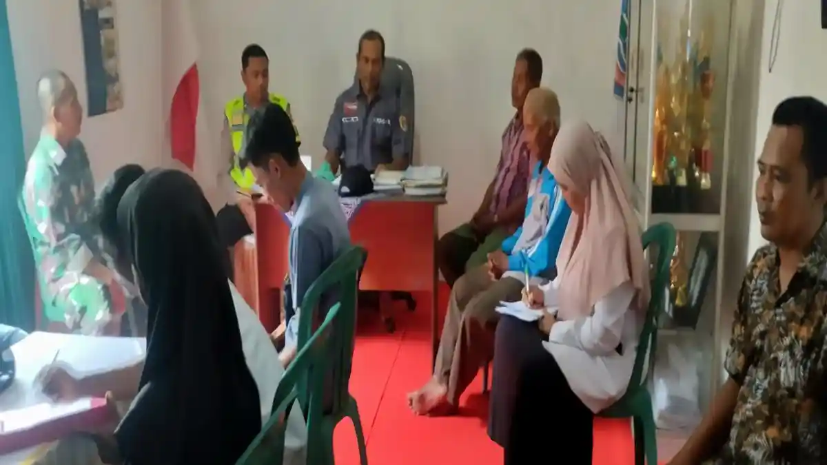 Polsek Semendawai Suku III Gelar Kunjungan dan Sambang ke Desa Trimo Rejo