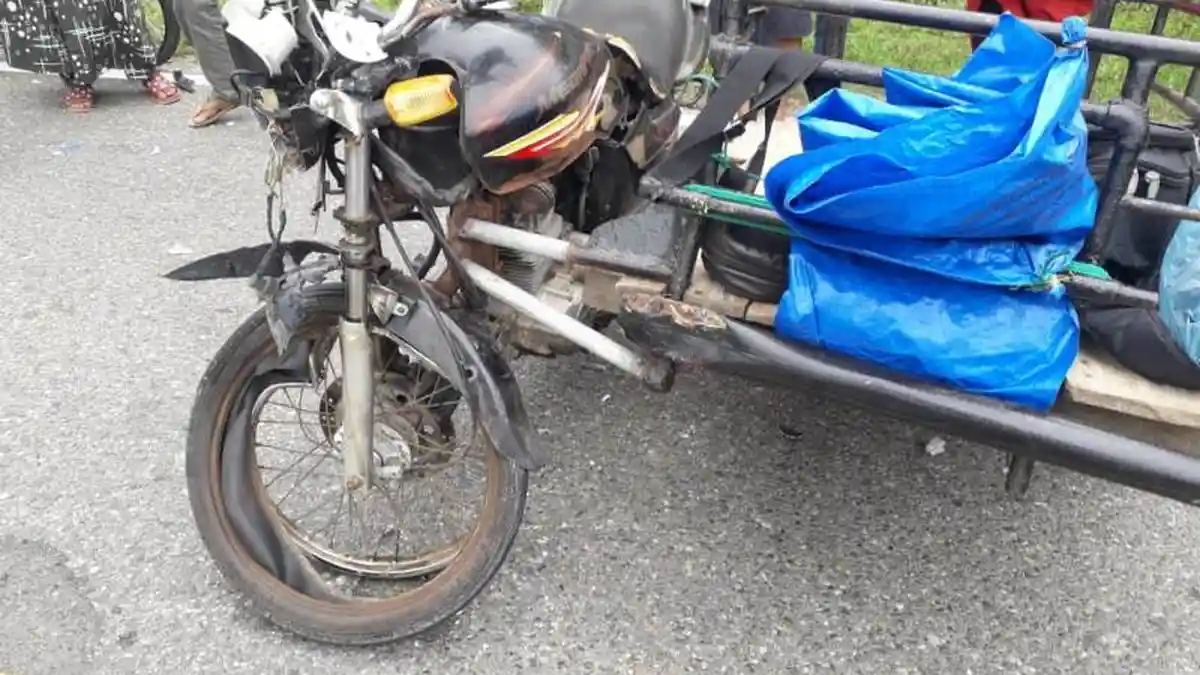 Becak Kontra Fuso di Gunung Trans Nagan Raya, Seorang Warga Samadua  Aceh Selatan Meninggal di TKP