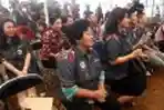 Ahok Terima Pengaduan Masyarakat