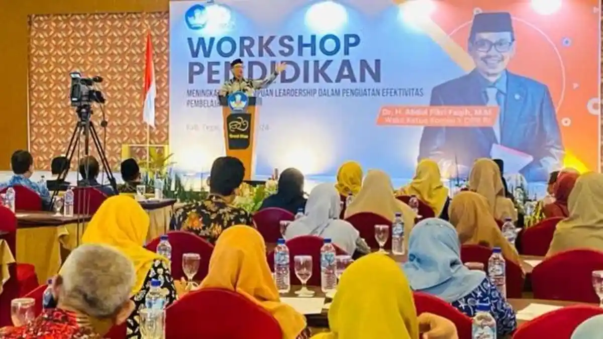 Respons Komisi X DPR RI Terkait Kampus yang Sediakan Skema Pembayaran UKT dengan Pinjol
