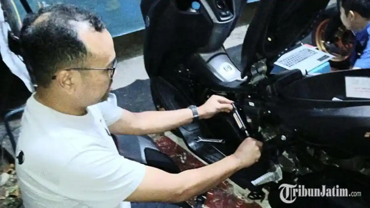 Fitur Performance Damper di Nmax Turbo bikin Motor Bisa Libas Segala Jenis Jalanan