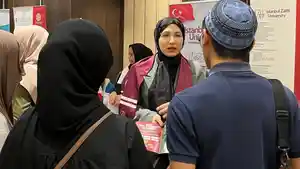 Sejumlah-siswa-SMA-mendapatkan-penjelas.jpg