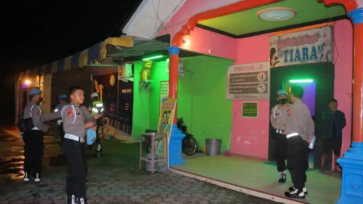 Propam Polda Gorontalo Razia 'Aparat Nakal' di Karaoke Queen Tiara hingga Play House Limboto