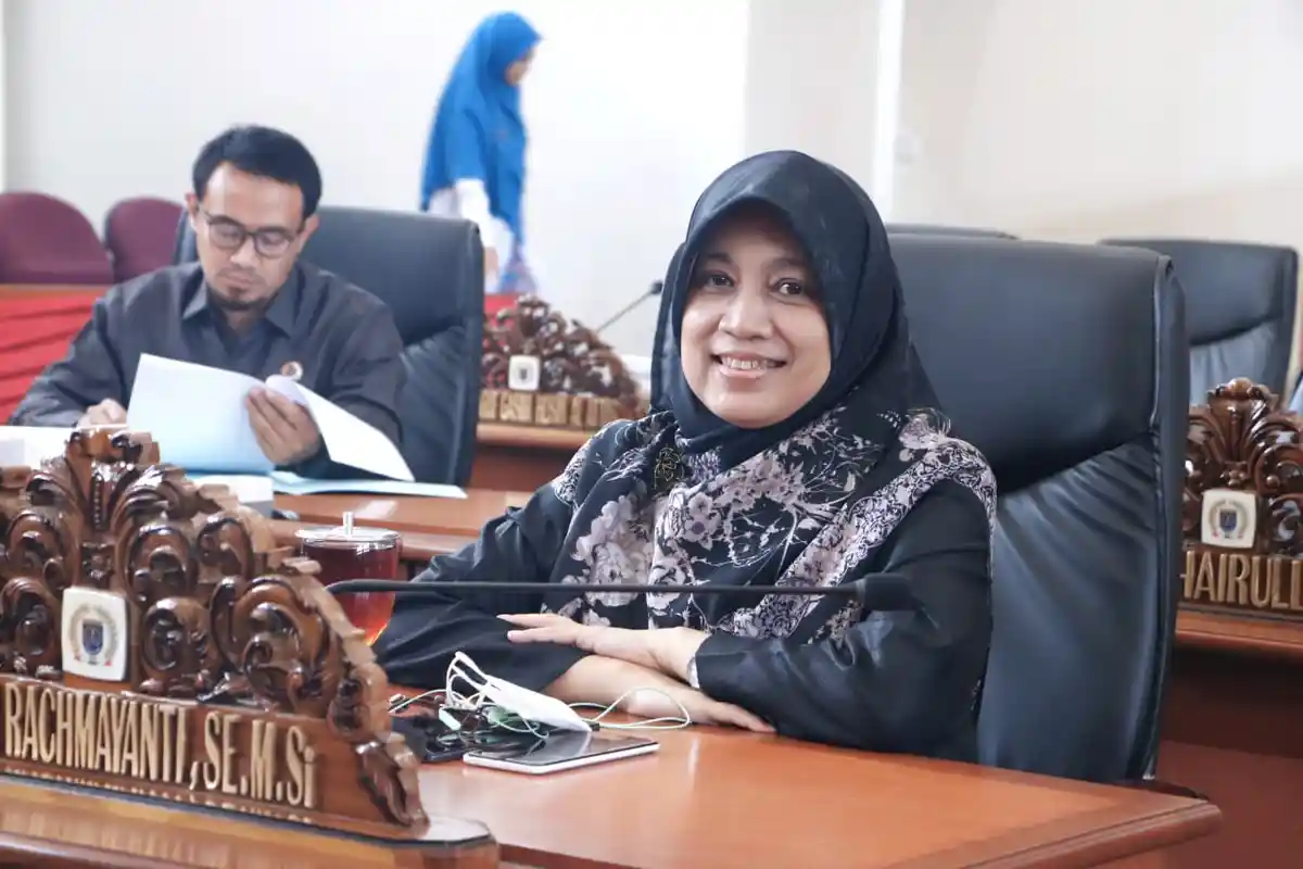 Minimarket di Beji Timur Bikin Warga Resah, Farida Rachmayanti Minta Pemkot Berdialog dengan Pusat