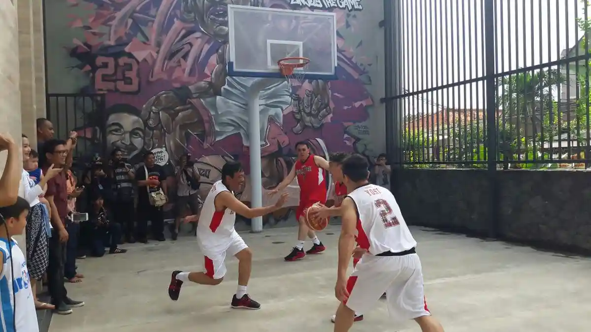 Ahok: Sudah 30 Tahun Enggak Main Basket, Mau Pingsan Aku