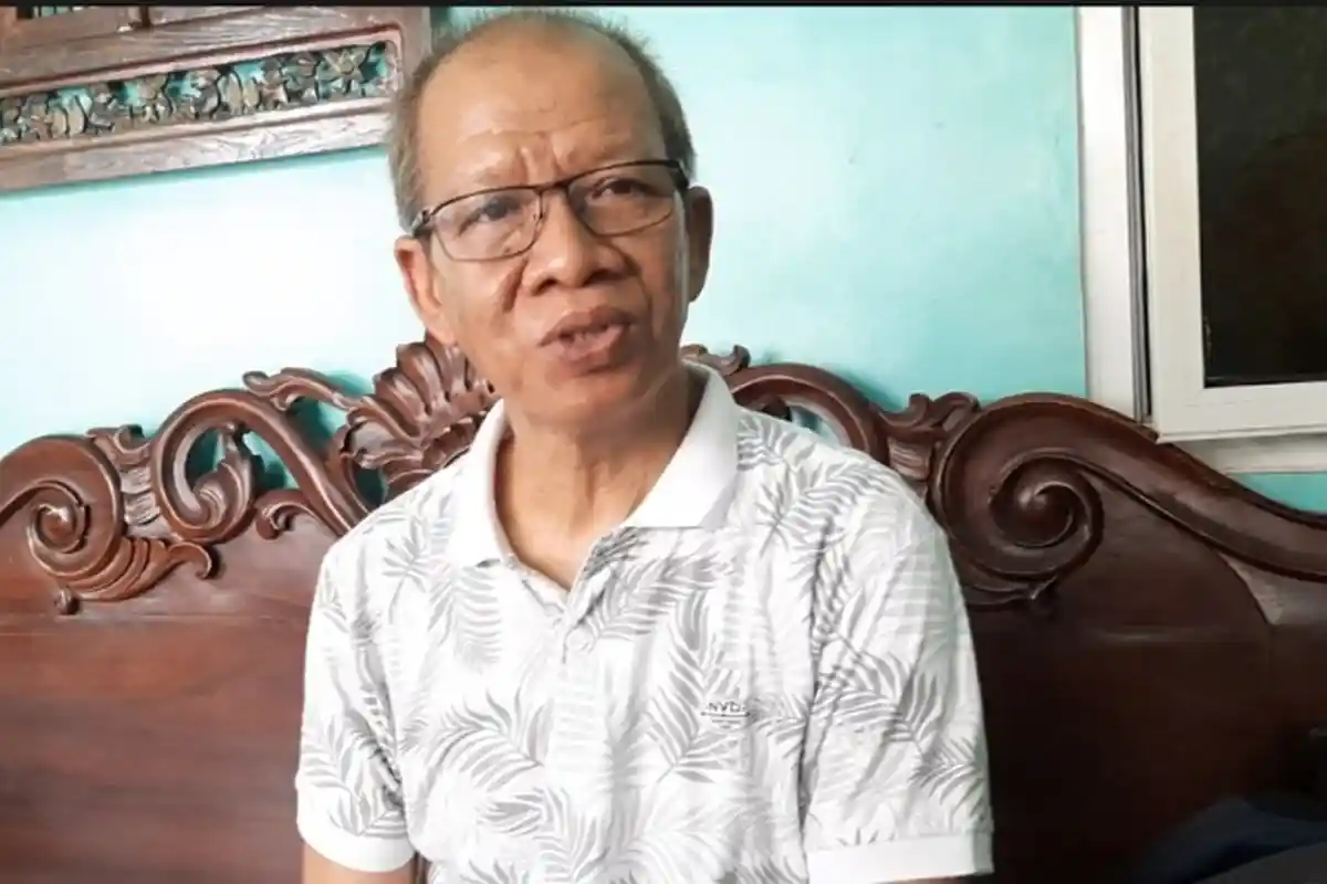 Pohon Tumbang, Sudarto Ungkap Detik-detik Evakuasi Cucu & Istrinya yang Terjebak Dalam Mobil