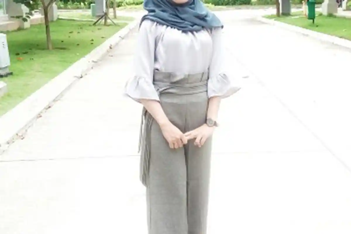 GALERI FOTO: Tetap Atraktif dalam Balutan Busana Syari