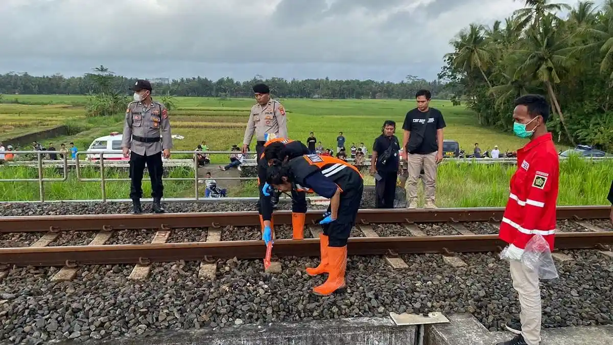 Nenek Usia 77 Tahun Tertabrak KA Manahan di Kulon Progo