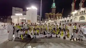 Jemaah-haji-Banjarnegara-di-mekkah.jpg