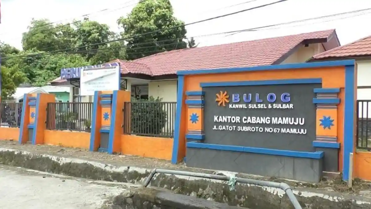 Bulog Mamuju Klaim Stok Beras 1.400 Ton Cukup untuk 4 Bulan
